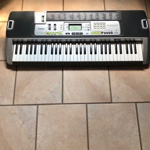 Casino Electronic Music Keyboard